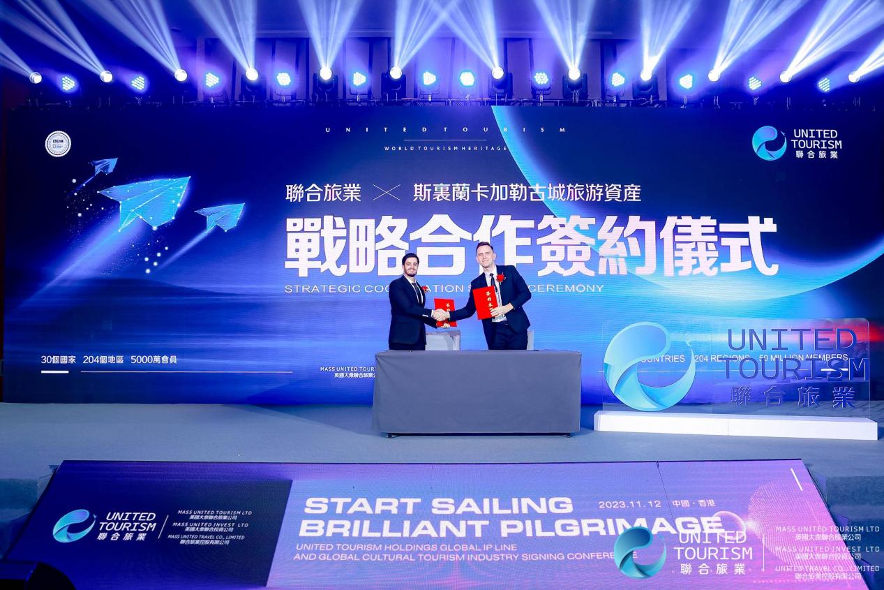 signing-agreement-with-galle-02
